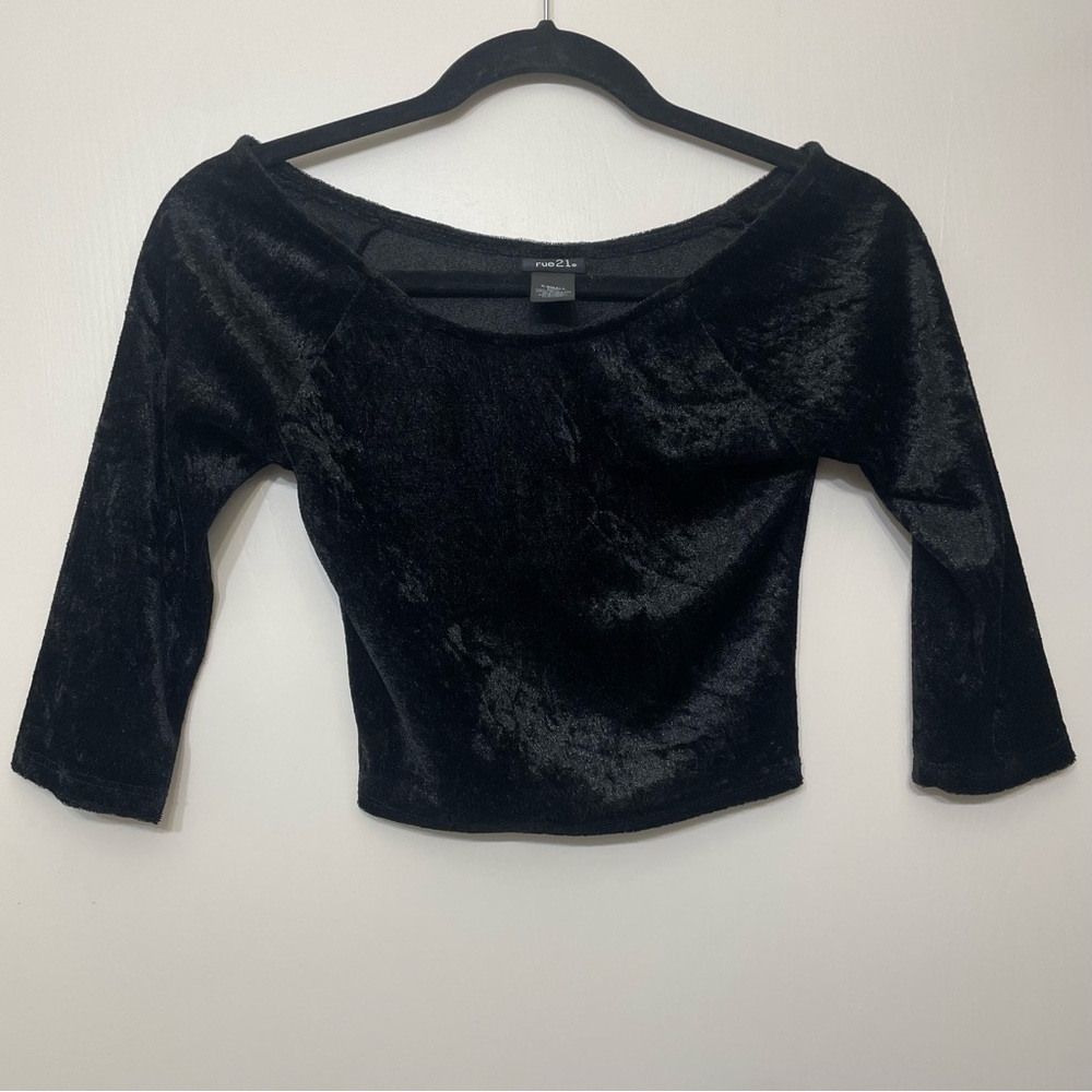 Rue21 Black Velvet Crop Top